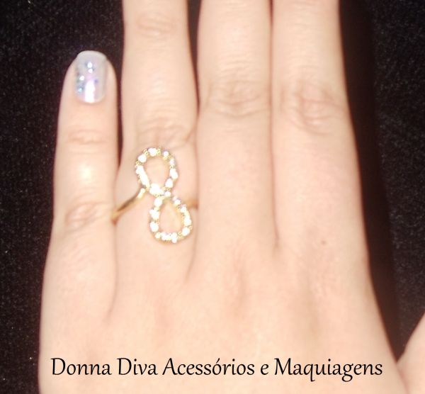 Anel Infinito Dourado com Strass ESGOTADO