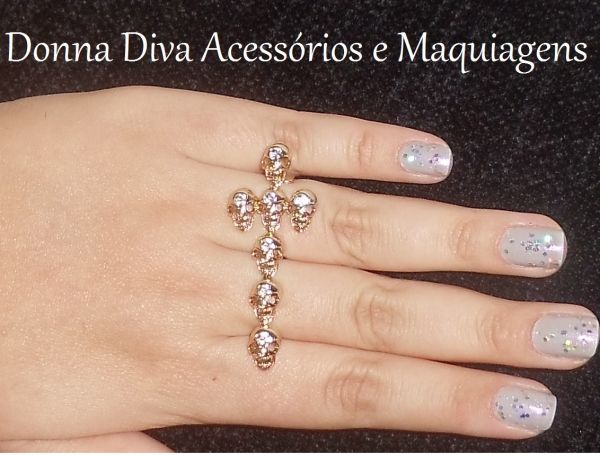Anel Duplo Caveiras em Cruz - Dourado ESGOTADO